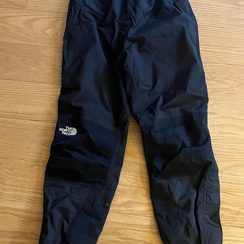 North Face Hydroseal pants in excellent condition.
